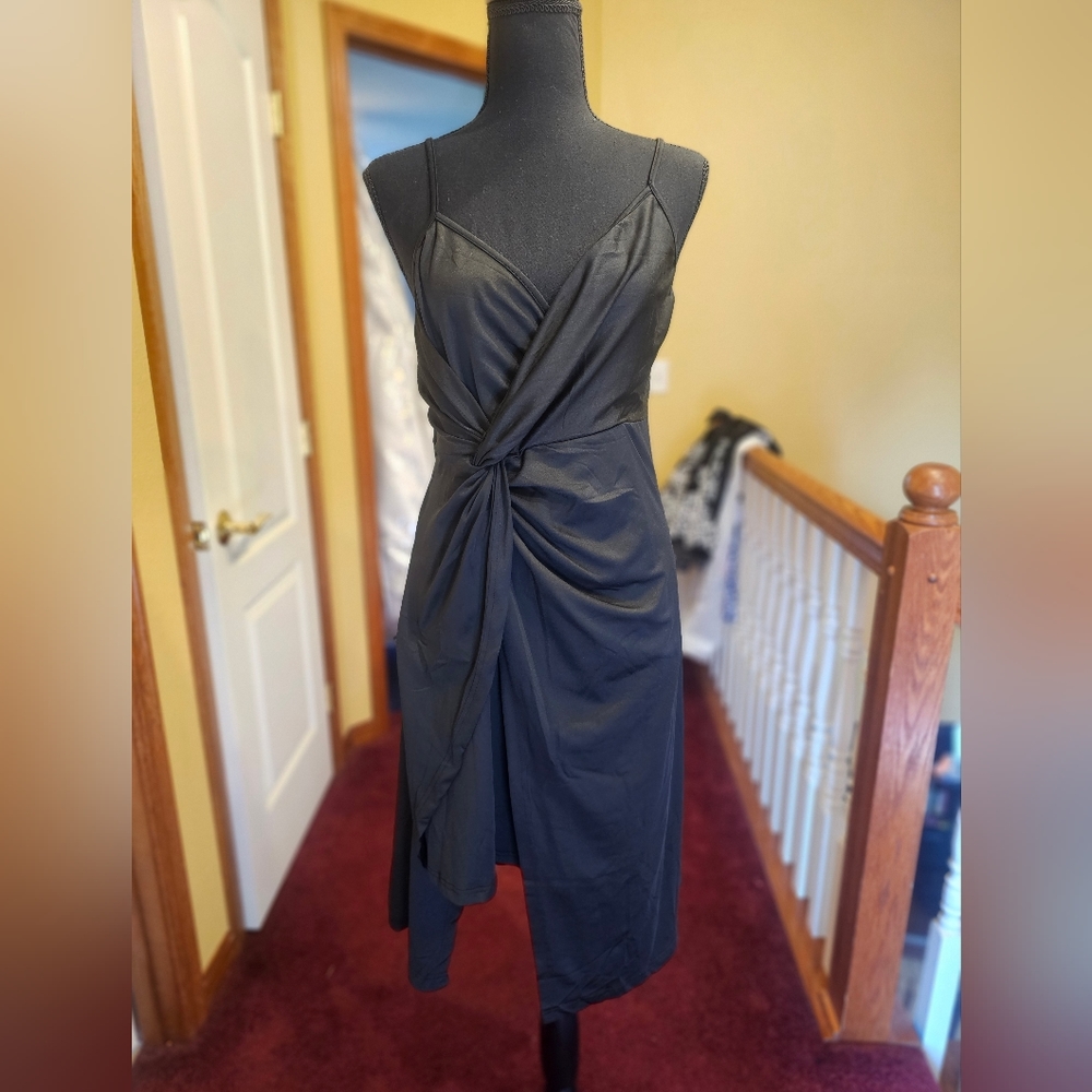 NWT Little black dress size 10